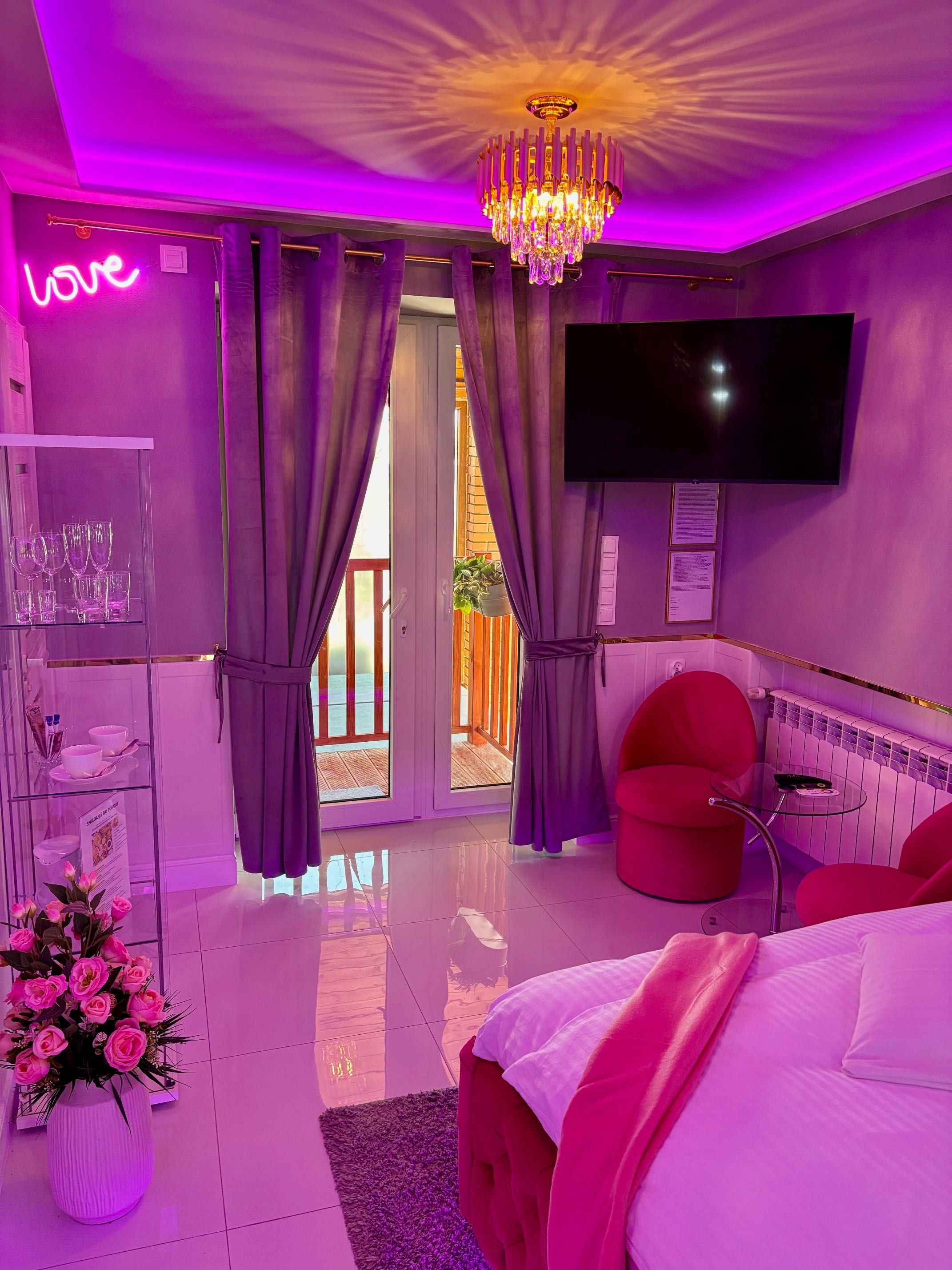 Apartament "Love Heaven" Jacuzzi SPA z wanną z hydromasażem dla Dwojga