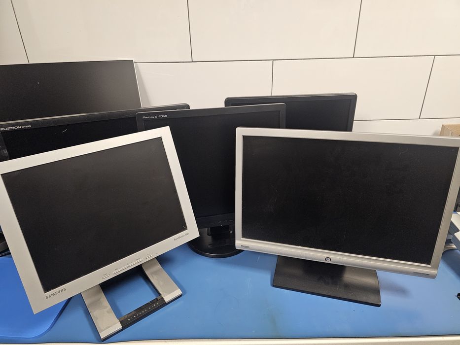 Monitory do monitoringu