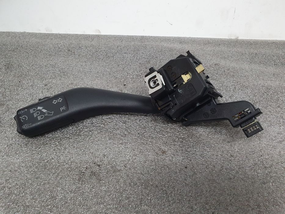 Conjunto / manetes de luzes e limpa vidros SKODA Octavia II Break (1Z5