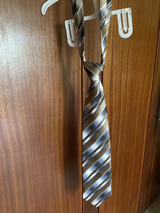 Продам мужские галстуки
