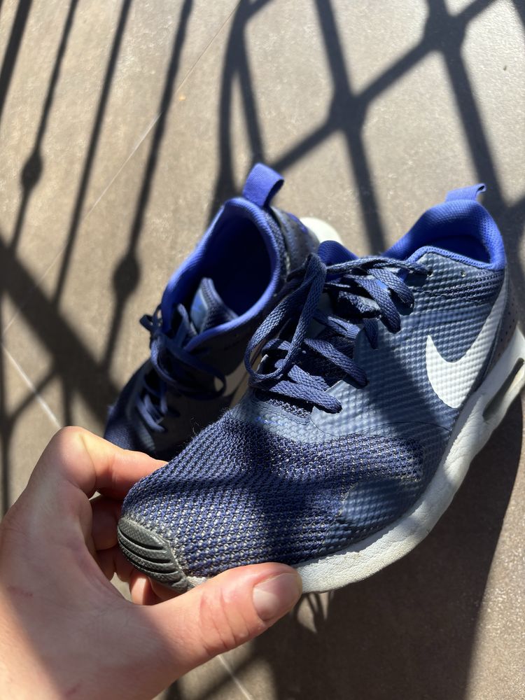 Buty męskie nike air max tavas 42,5 niebieskie oryginalne