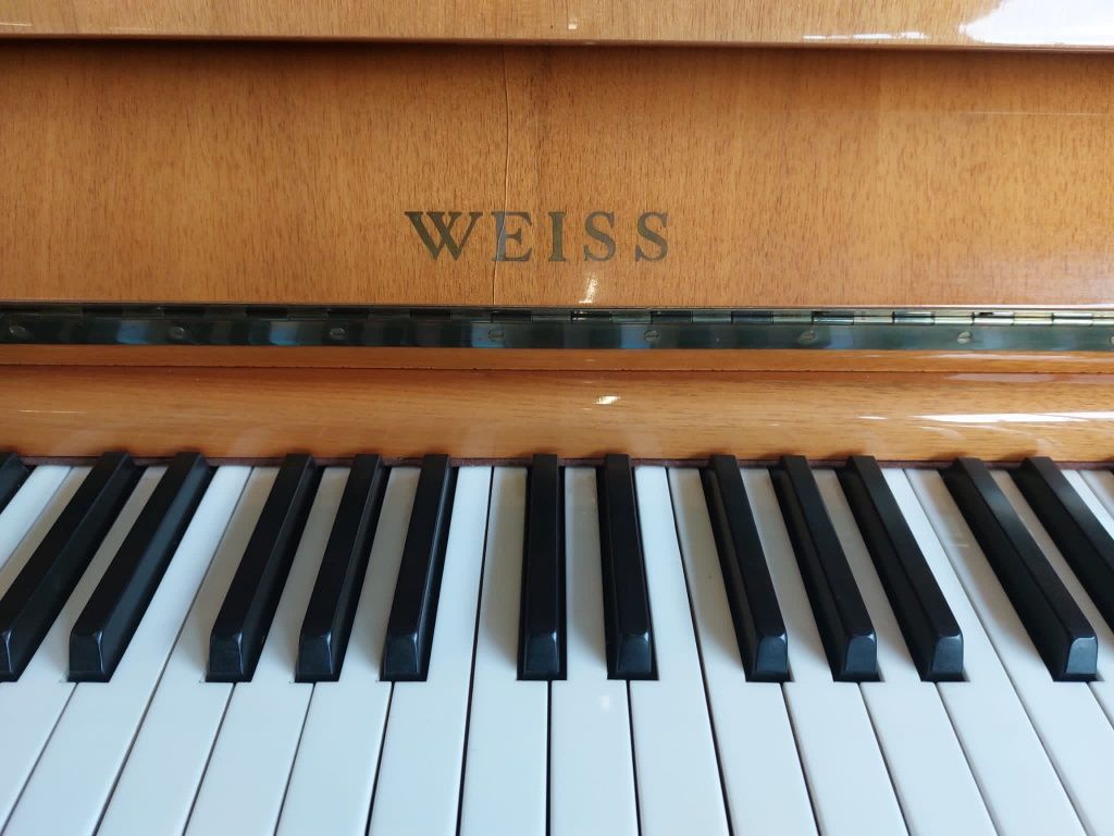 Pianino "Weiss" + transport