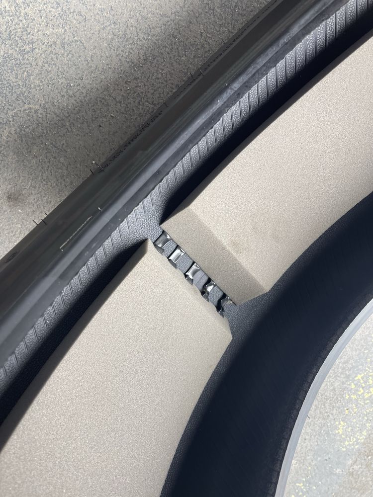 Hankook iON evo SUV 265/45 R20 104V Sound Absorber