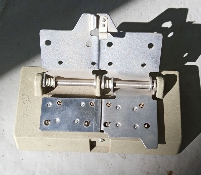 Универсальный пресс для склеивания любительских кинофильмов МПП 4 Ломо