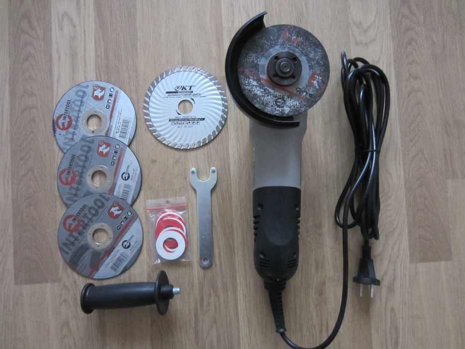 Болгарка УШМ125/1100Э Интерскол новая