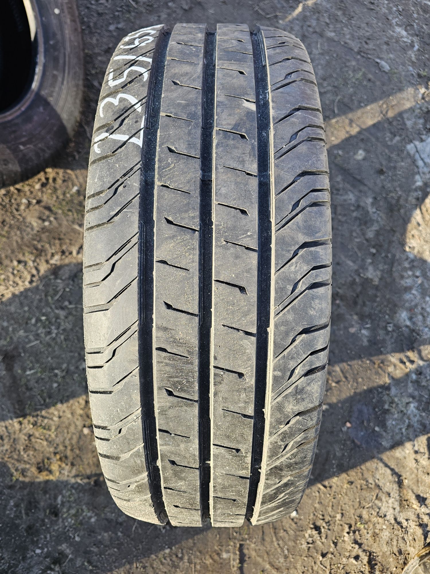 Opony letnie Continental 235/65R16C 115/113R