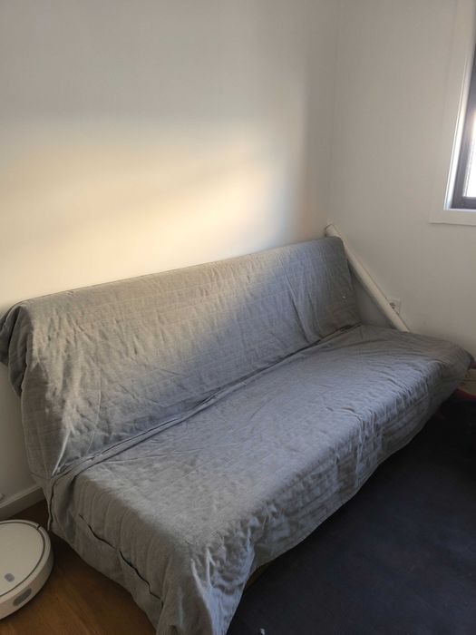 Sofá-cama IKEA com duas capas
