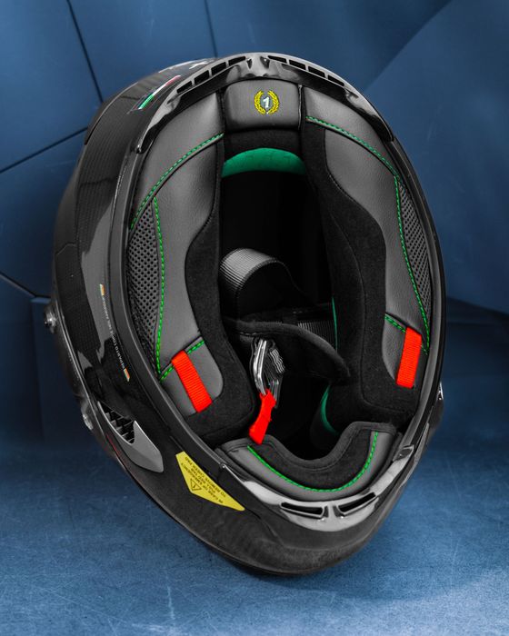 Мотошолом Agv  Shark Hjc shoei Scorpion Xlite  Ruroc Nolan rpha pista