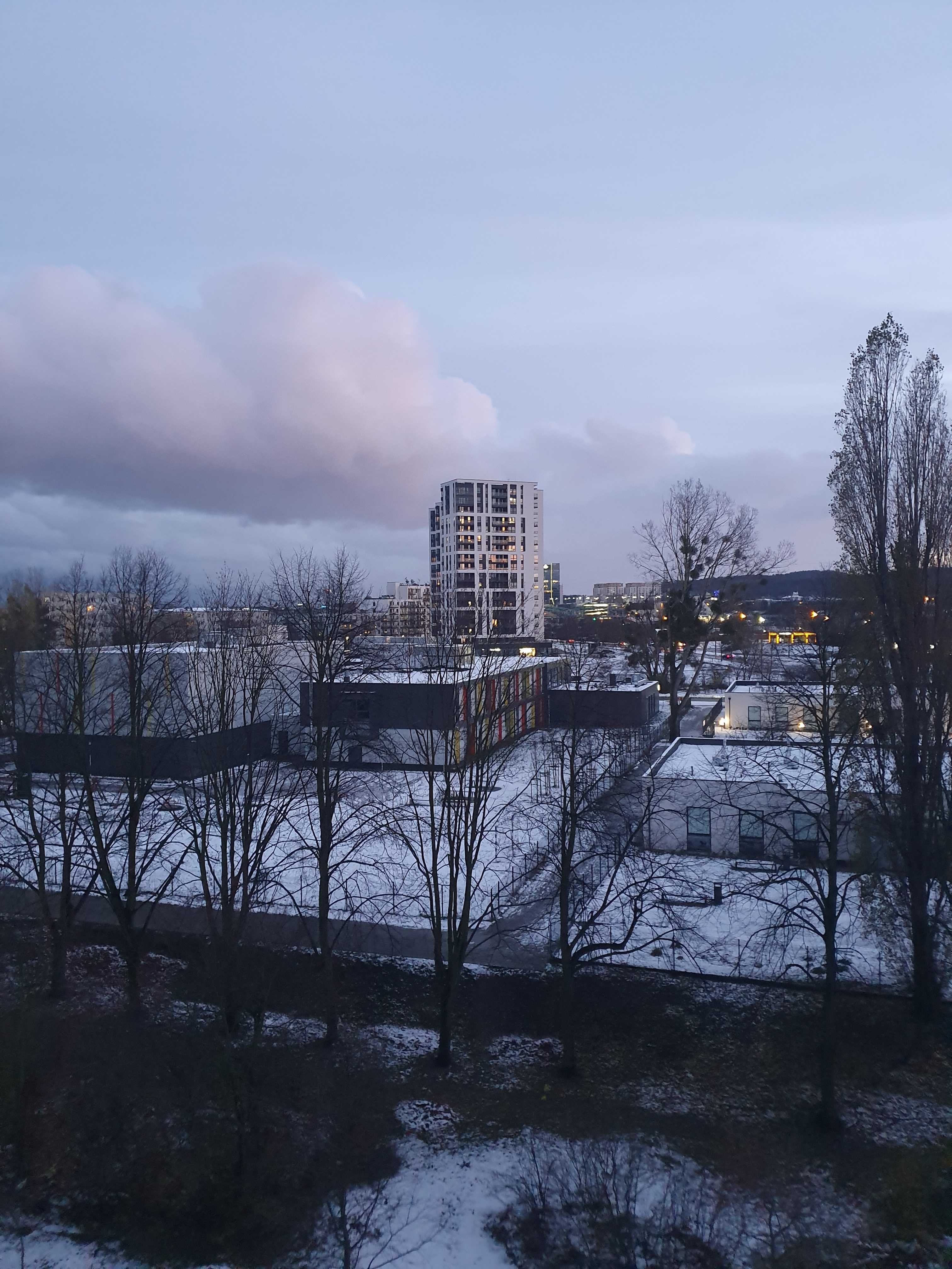 Kawalerka 32m2 ul. Pilotów 8