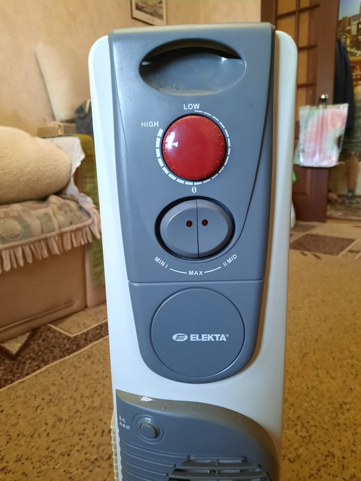 Обігрівач масляний elekta