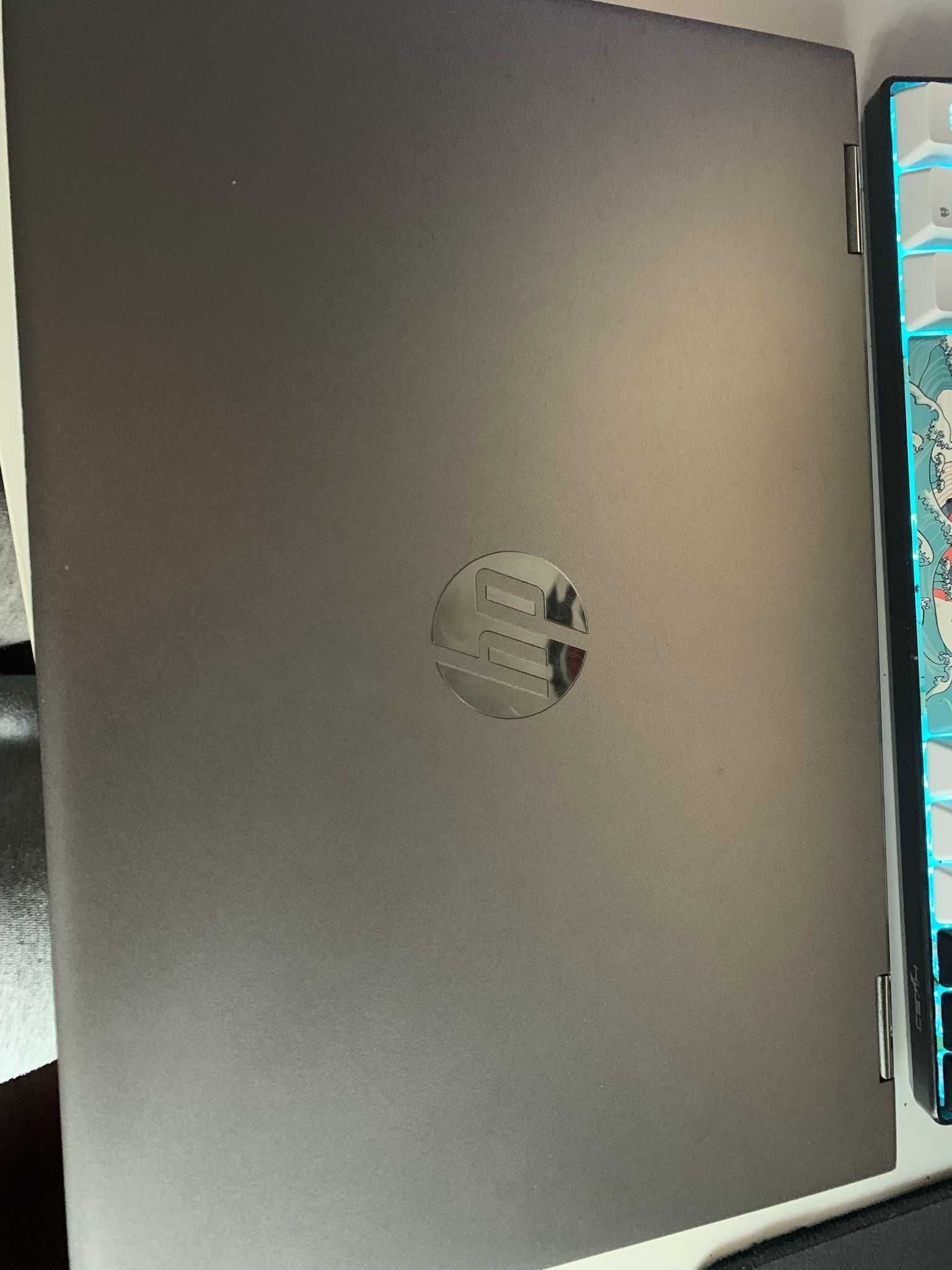 Portátil HP Pavillion x360 touchscreen