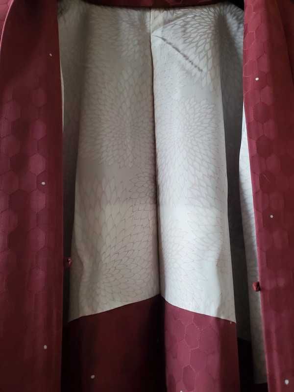Japońskie haori bordowe w białe kropki i wzór kikkou vintage cosplay