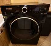Sprzedam pralko-suszarkę czarną Hotpoint Ariston