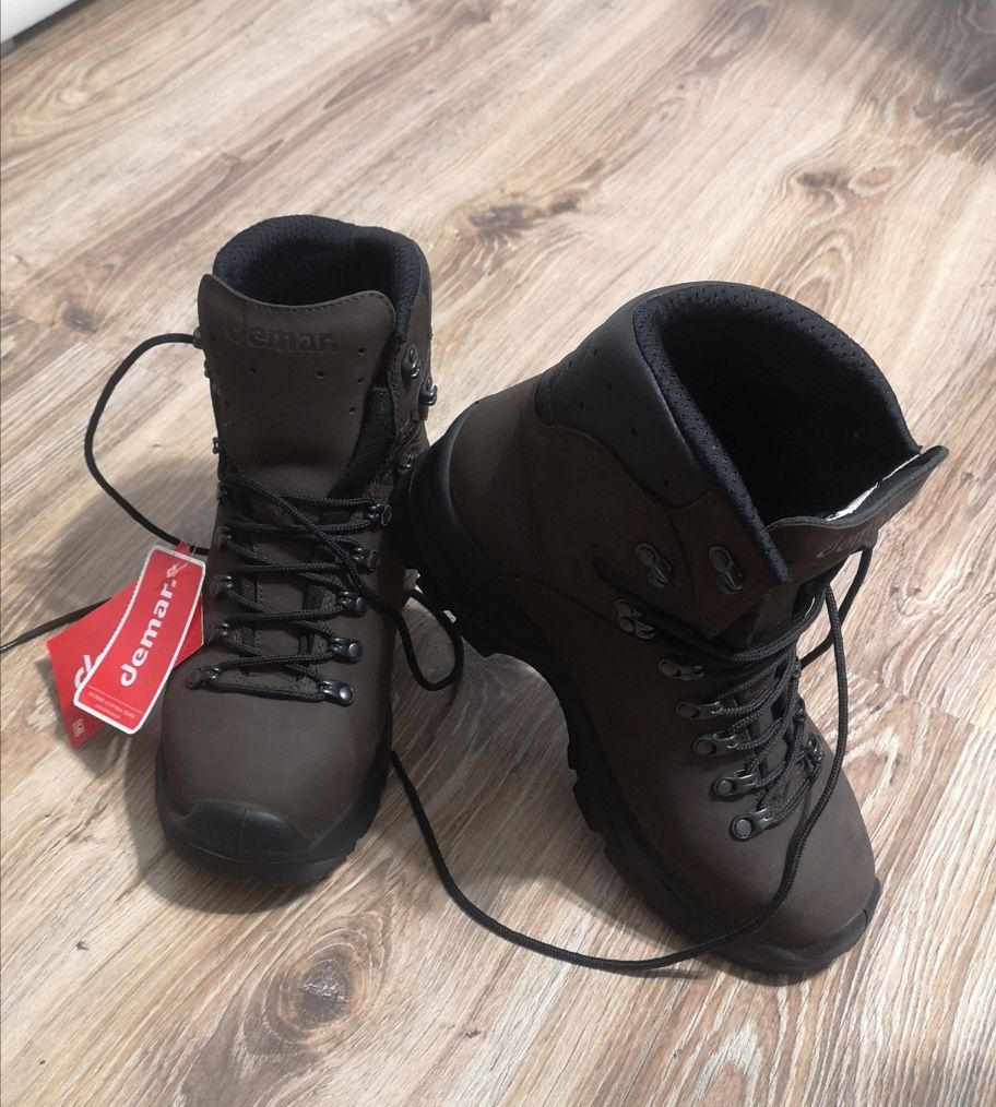 Buty DEMAR roz. 40