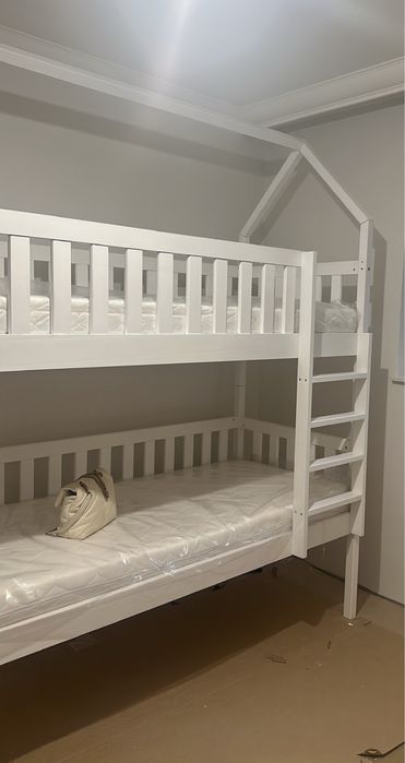 Lóżko pietrowe dziecięce na 3 osoby