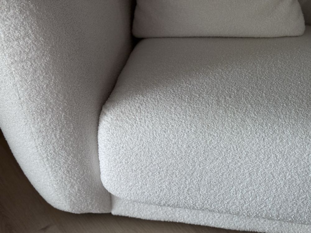 Sofa z firmy Ramaro, kupiona 2 lata temu, jeszcze na gwaracji