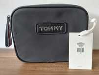 Listonoszka TOMMY Hilfiger czarna saszetka sportowa