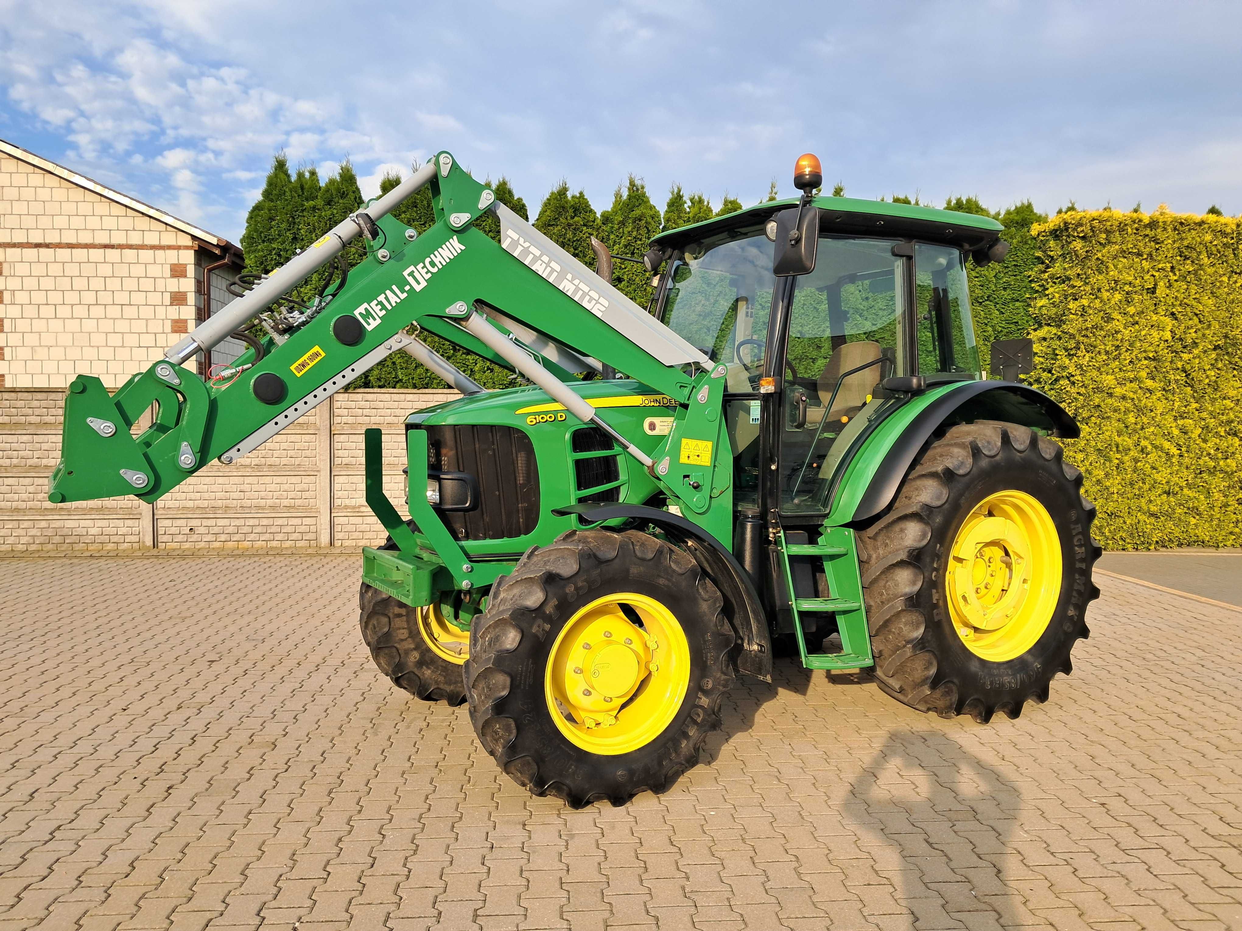 John Deere 100 D 100 KM