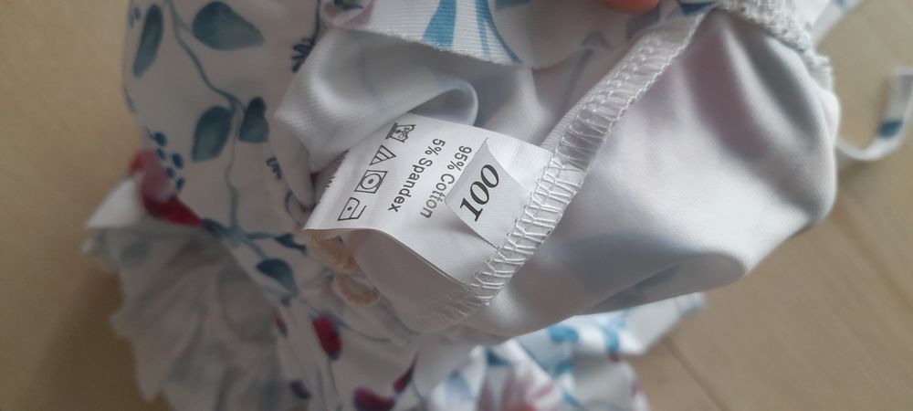 Nowy kostium kąpielowy z długim rękawem + czepek 92-98 2-3, kwiaty