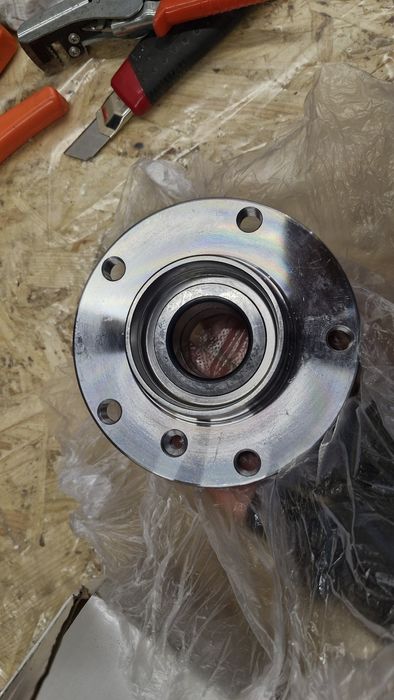 Ступиця передня до   BMW E38, FAG 713667190