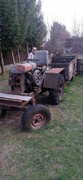 Sprzedam ciągnik ES 320