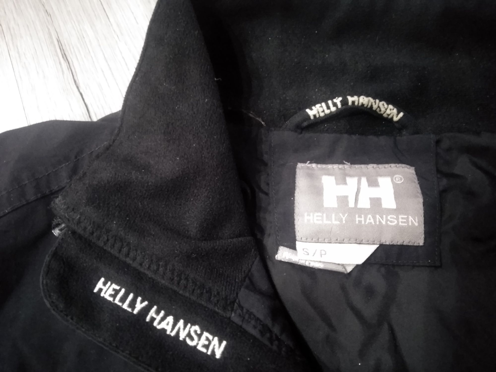 Kurtka lekka wiatrówka Helly Hansen r. S