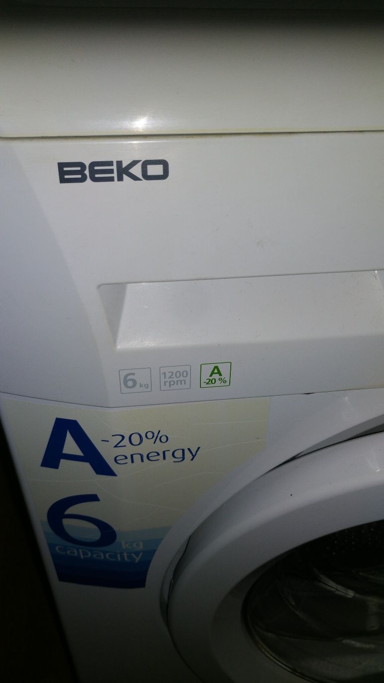 Pralka BEKO WMB 61242 PT