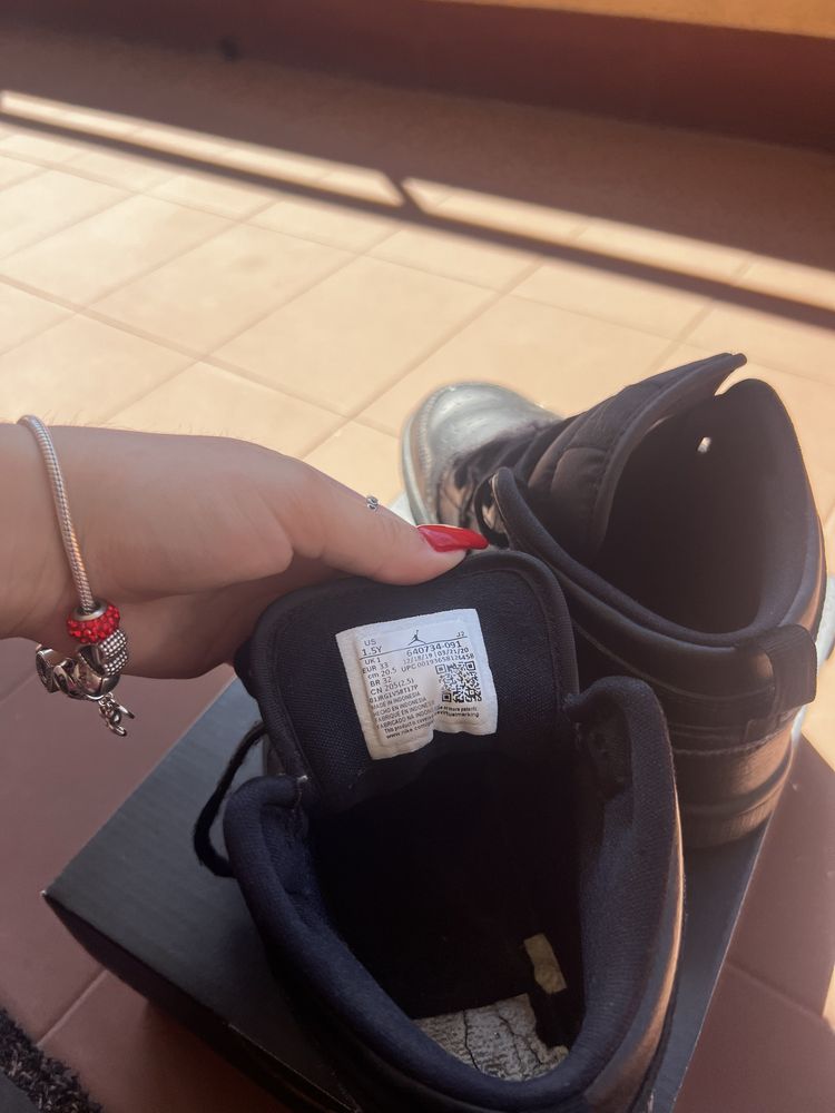 Sapatilhas nike pretas
