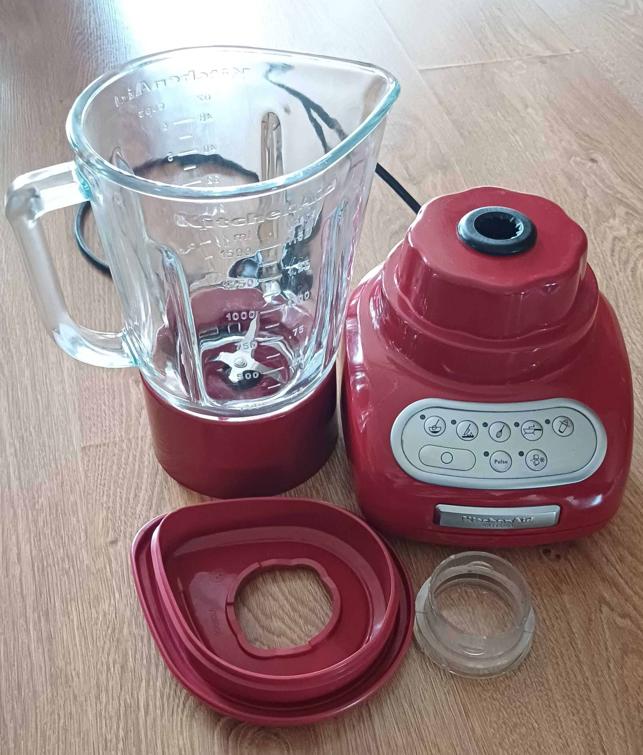 Blender kielichowy amerykańskiej firmy "KitchenAid"