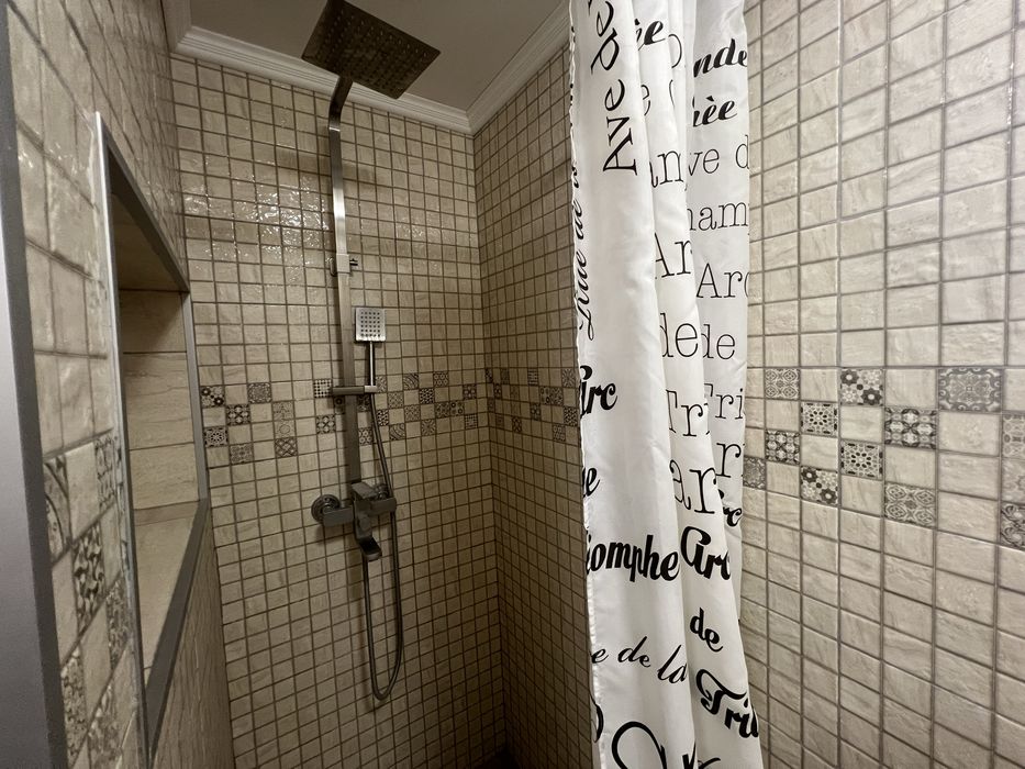 Продаж будинку, Ліщин