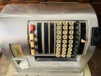 Máquina registadora antiga da marca RIV