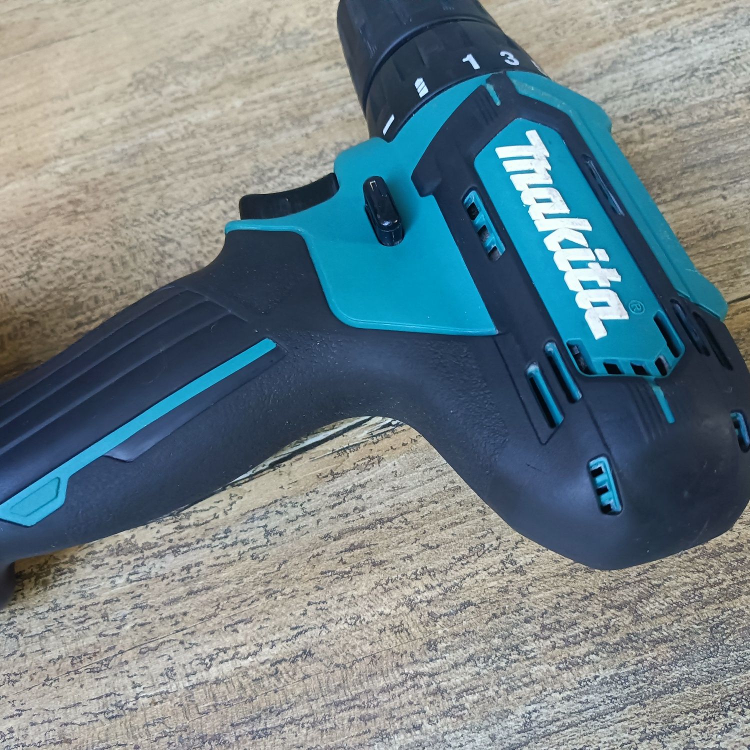 Makita 10,8-12V Wkrętarka DF 333D+Bateria Zestaw BDB