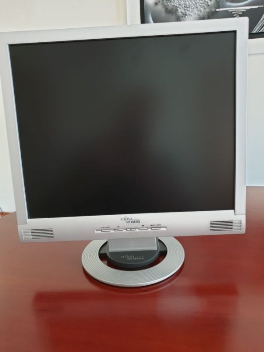 Monitor Fujitsu 19.5 polegadas