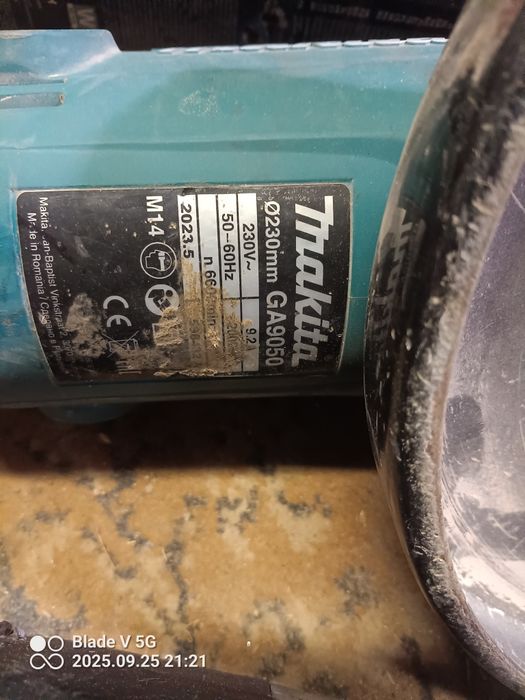 Makita HR 4013C i GA9050