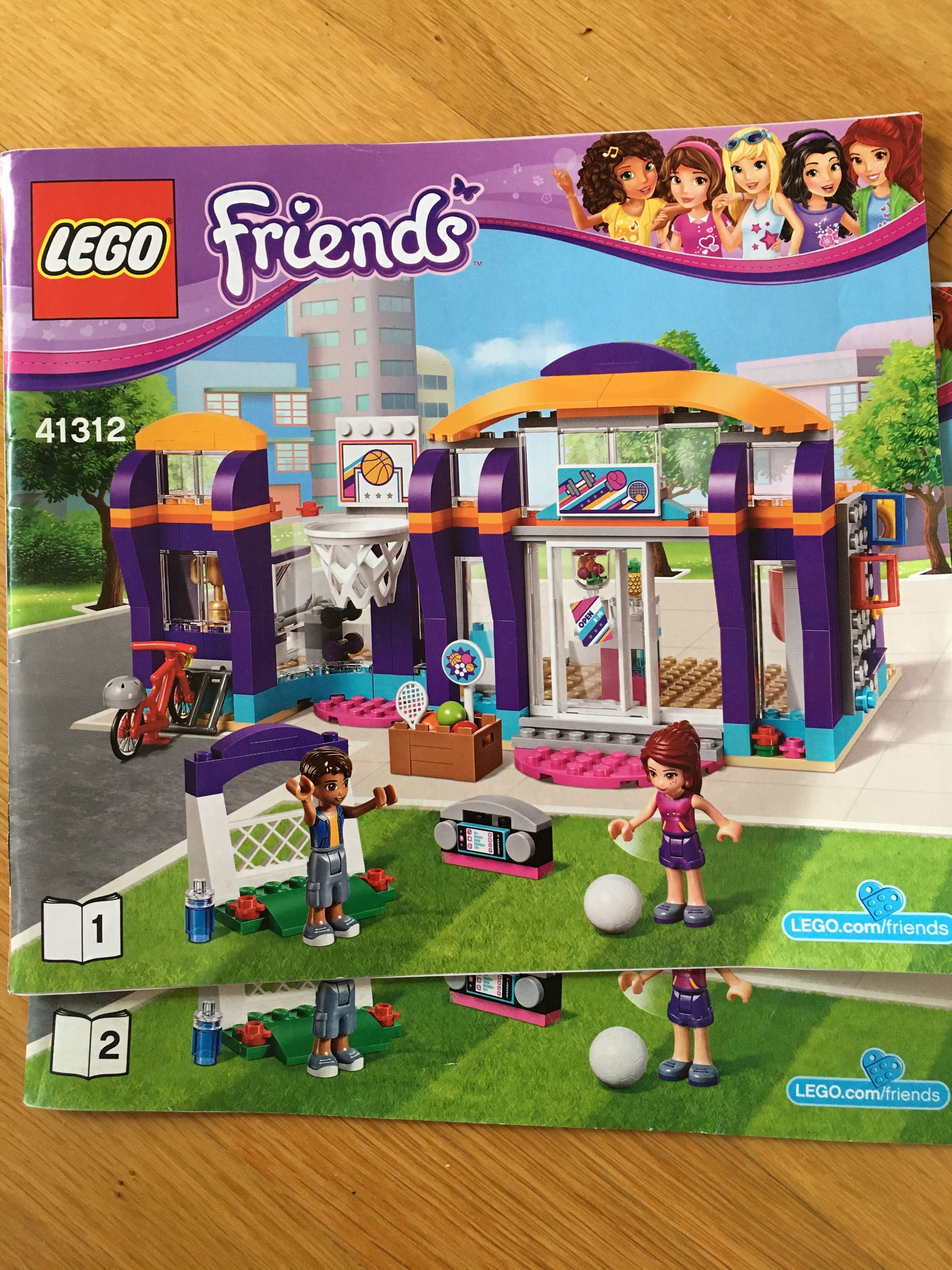 Lego Friends zestaw 41312 Centrum sportu w Heartlake