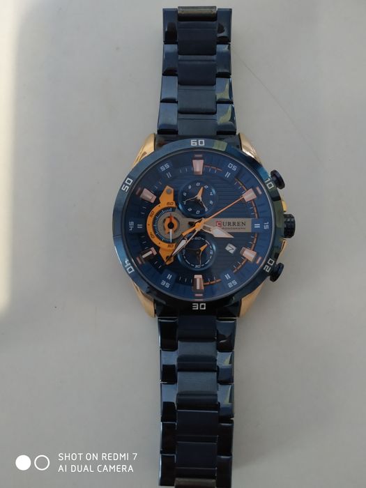 Продаю часы CURREN Roberto