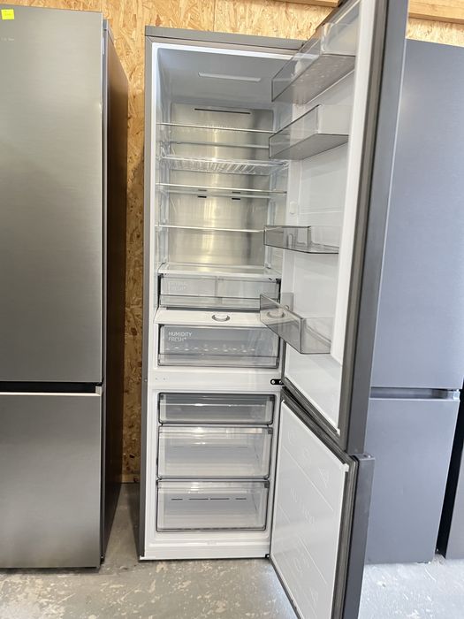 Новий Холодильник Samsung RL38A7B63B1