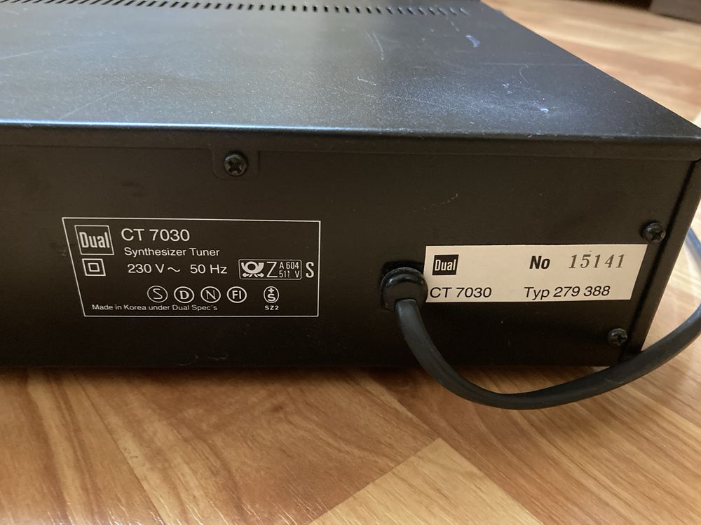 Tuner radio DUAL CT 7030