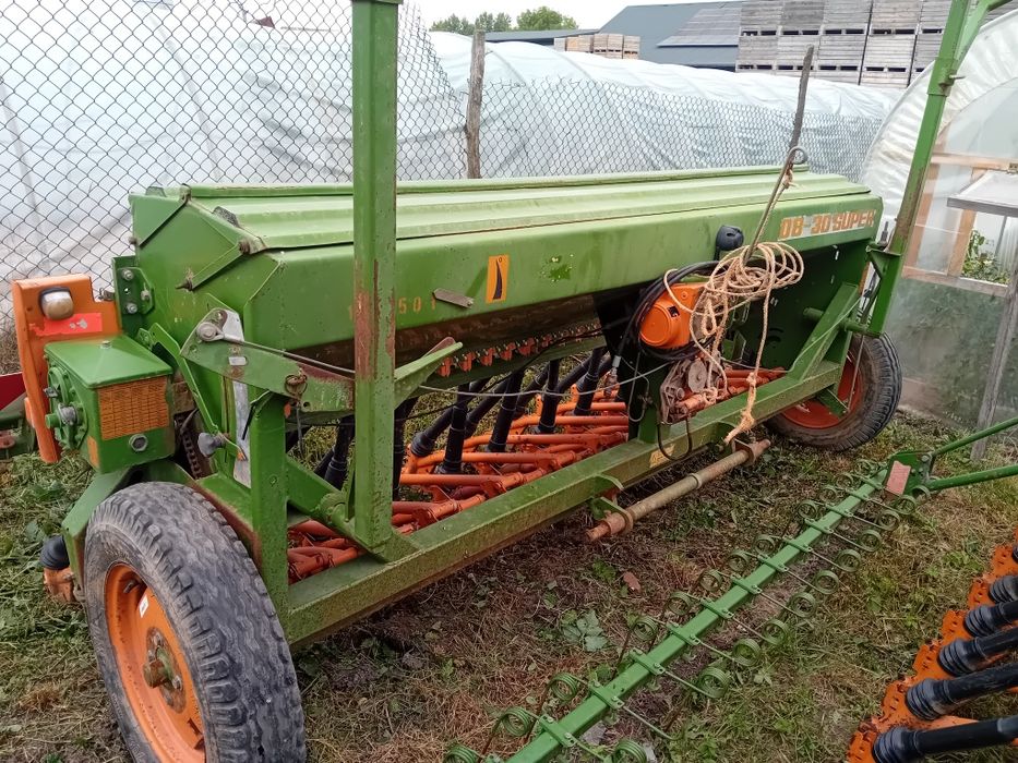 Siewnik zbożowy Amazone D8 2,5 3m