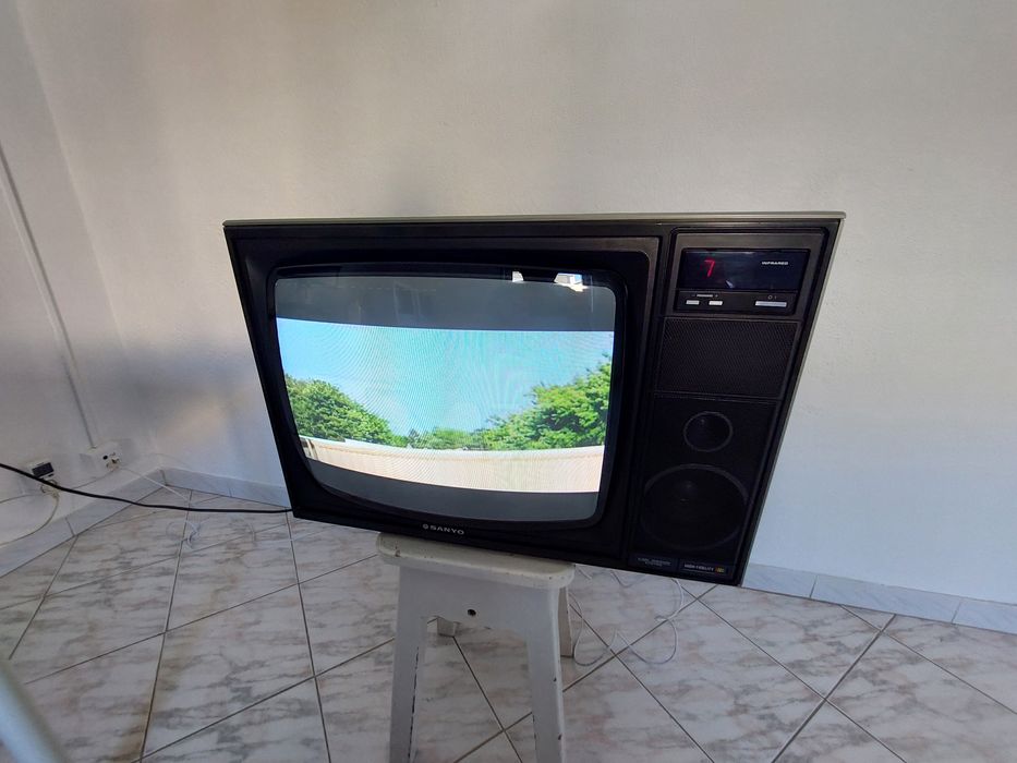 TV Sanyo CTP-6256 vintage