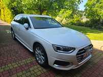 Audi A4 Super stan mały przebieg.