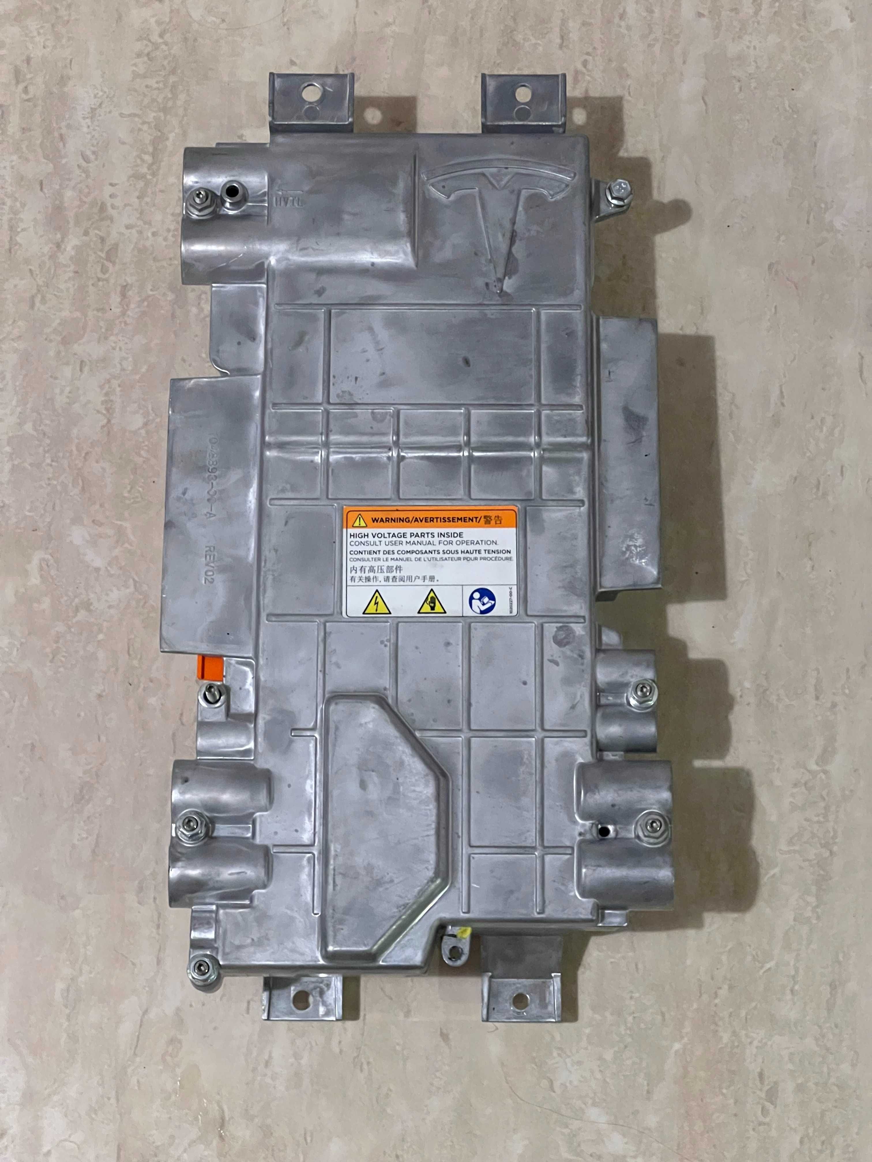 Tesla Junction Box - Джаншен ​​бокс 2-а генерація AWD  зад