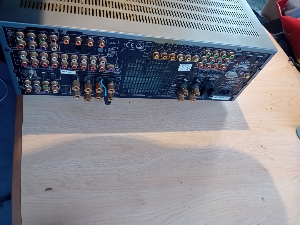 Sprzedam wzmacniacz harman kardon avr 745