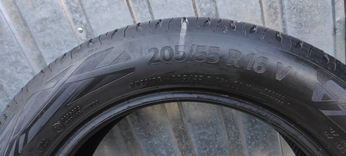 Sprzedam 2 oponu 205 55 R16 91V Continental!