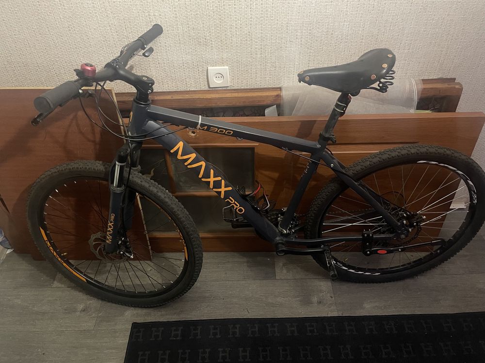 MaxxPro Велосипед MaxxPro 19"(48 см) M300 чорний M300-21