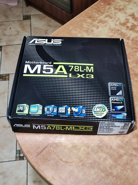 Материнська плата  Asus M5A78L-M LX3.