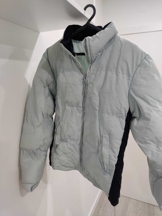 Vários modelos de casacos, com muito pouco uso