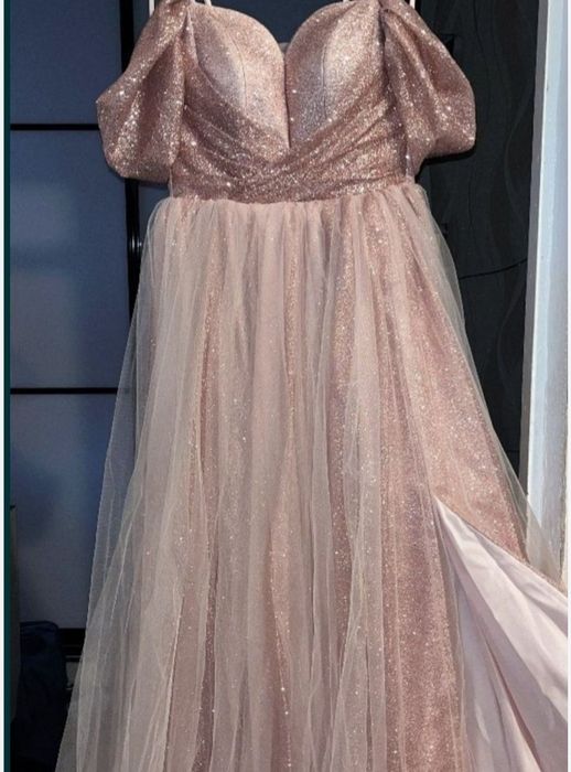 Вечірня сукня розмір 42-44