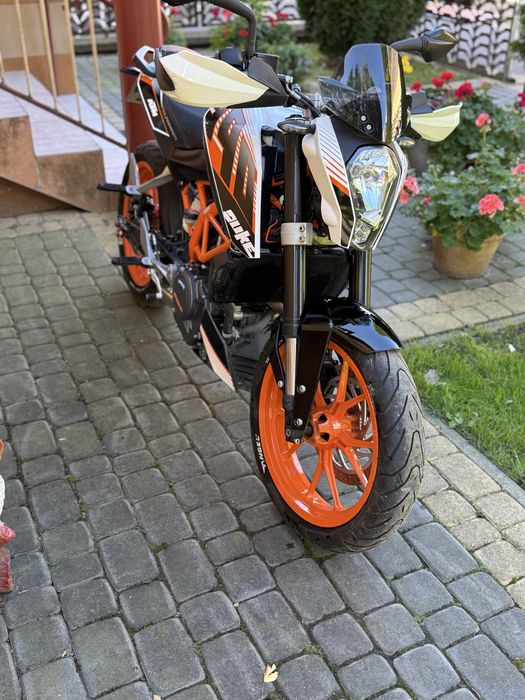 KTM Duke 390 A2 2016rok