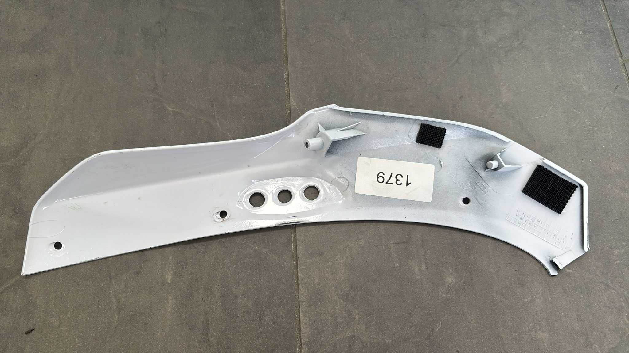 Owiewka Wypełnienie Bok Prawy Suzuki GSXR 1000. 2009-16 [1379]